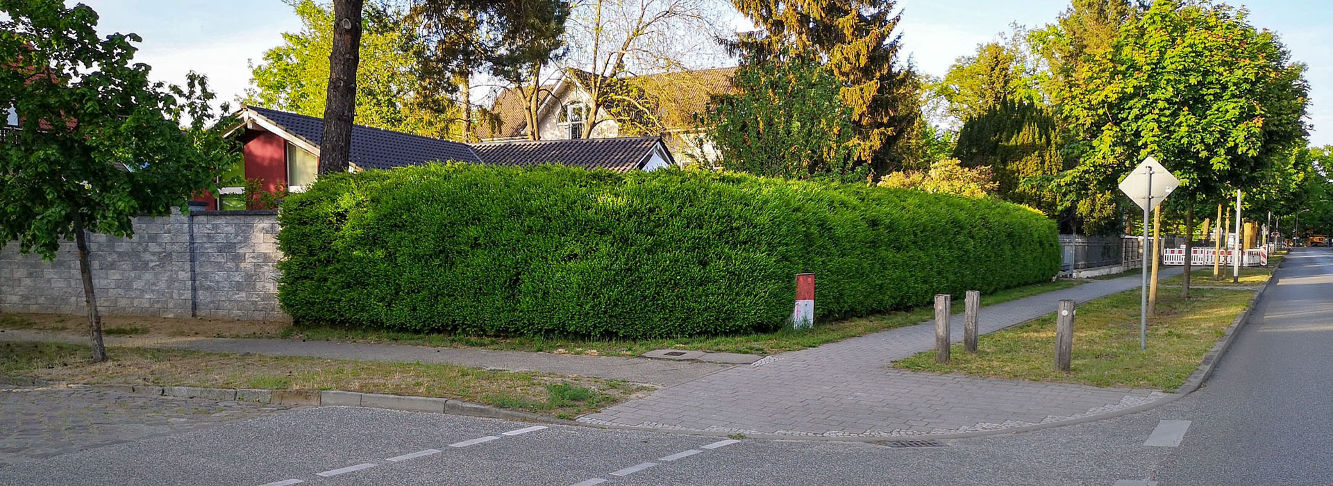 voll begrünte naturawall Lärmschutzwand in Berlin